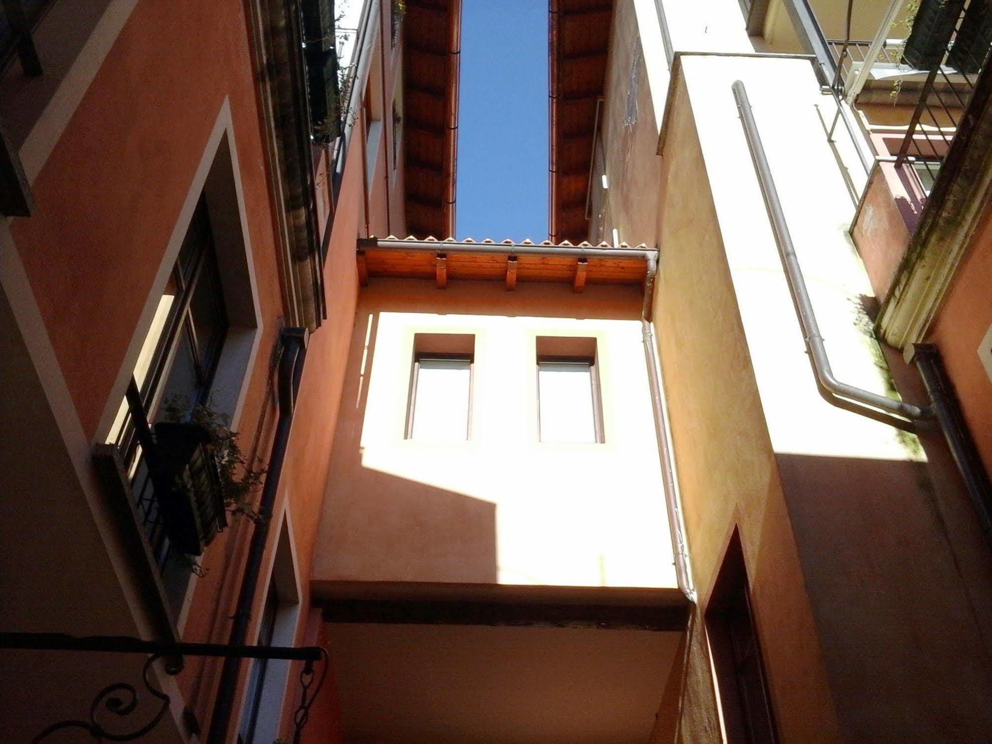 Hotel La Contrada Verbania Dış mekan fotoğraf